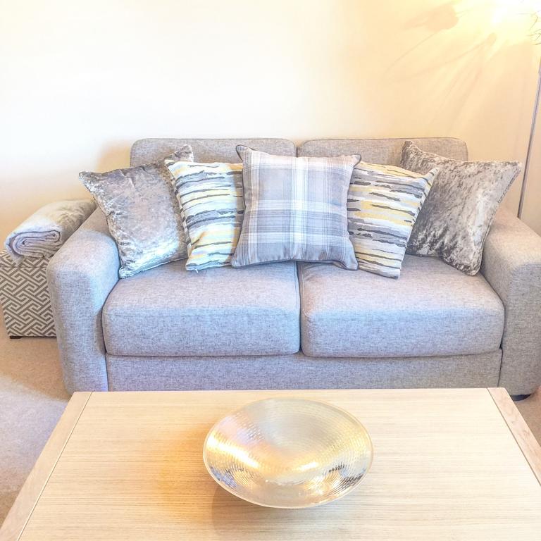 Millwalk Apartment Уитни Екстериор снимка