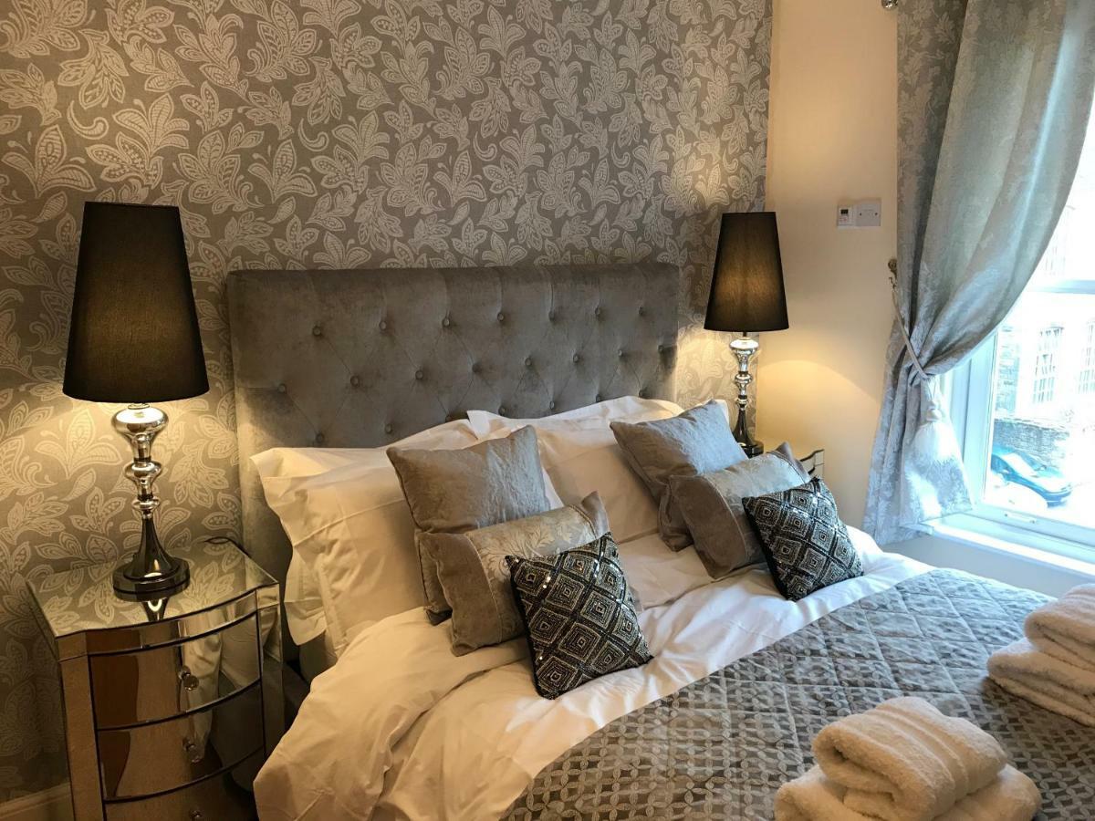 Millwalk Apartment Уитни Екстериор снимка